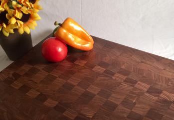 Colorful Walnut end grain cutting board